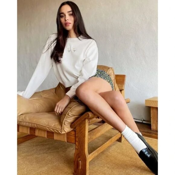 Aritzia Sunday Best Wool Daisy Dash Sweater Size Medium - Picture 4 of 9